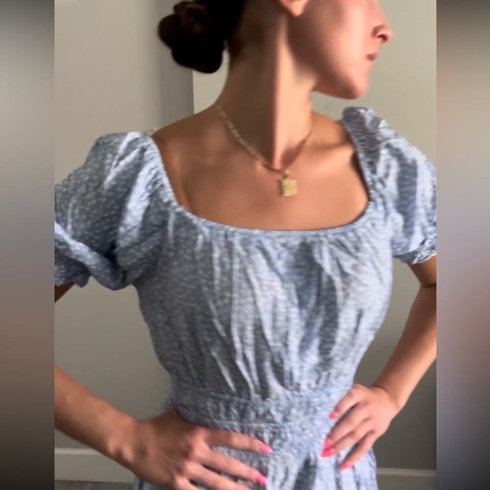 Square neck dress